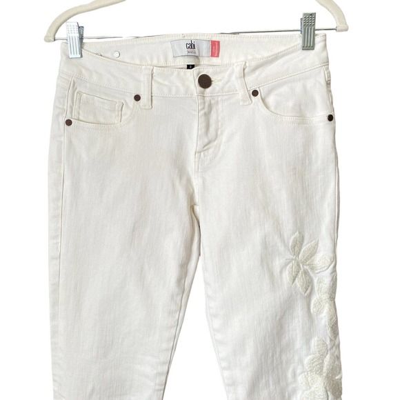 CAbi Women's Cream Slim Boyfriend Floral Embroidered Low Rise Jeans - Size 2 - Picture 3 of 8